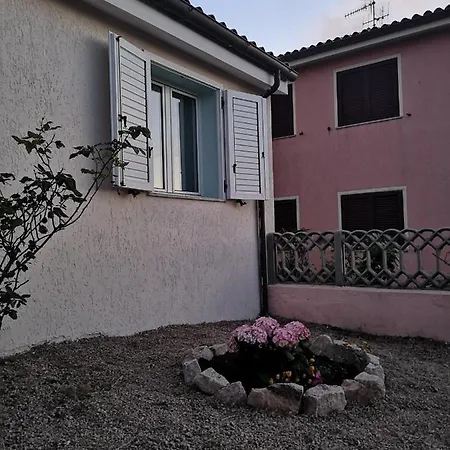 La Casetta Del Mirto Paduledda Holiday home